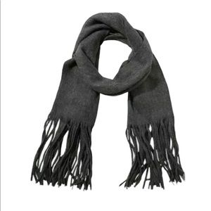 Lucky Brand gray scarf NWT